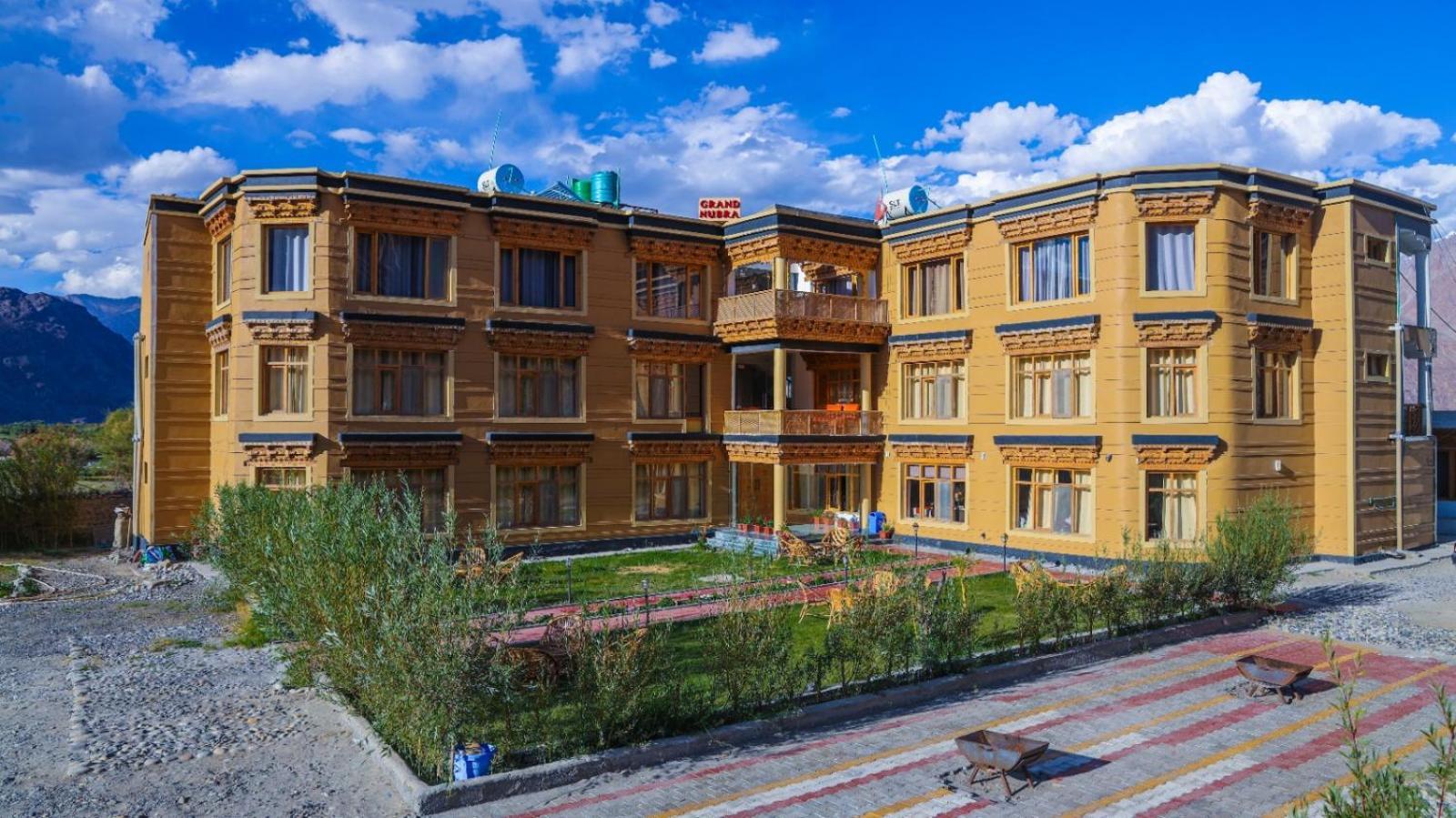 Hotel Grand Nubra Deskit Экстерьер фото